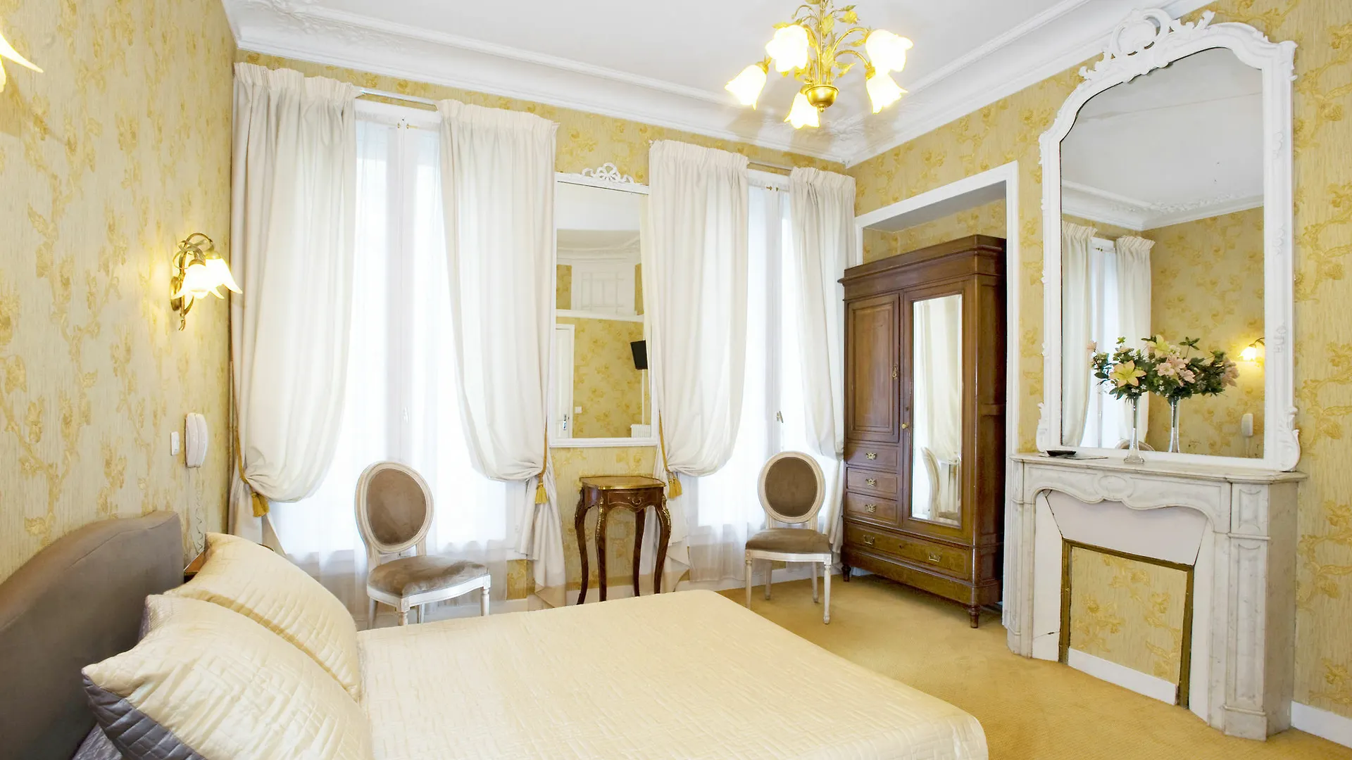 D'argenson Hotel 2*